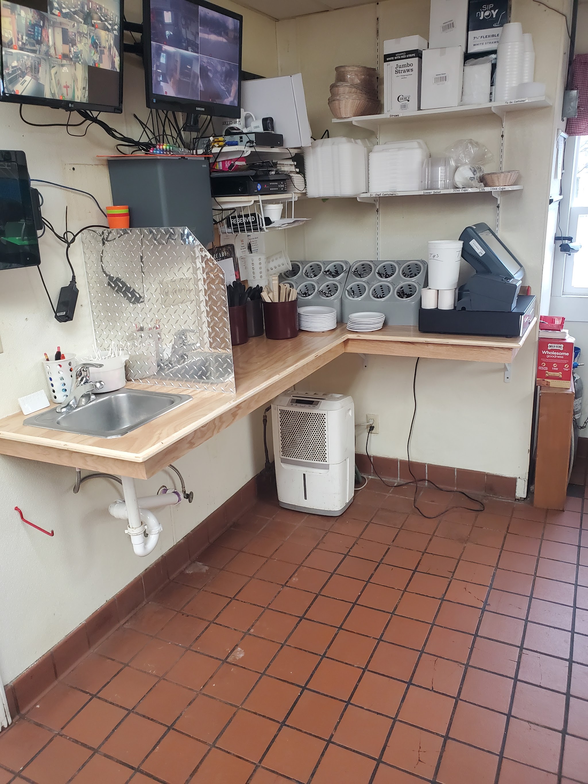 Commercial kitchen counter and cabinetry, Pizza King Decatur